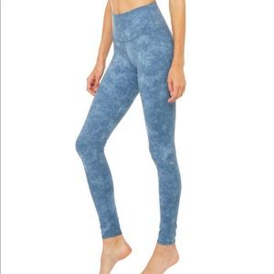 Alo Yoga High-Waist Airbrush Legging